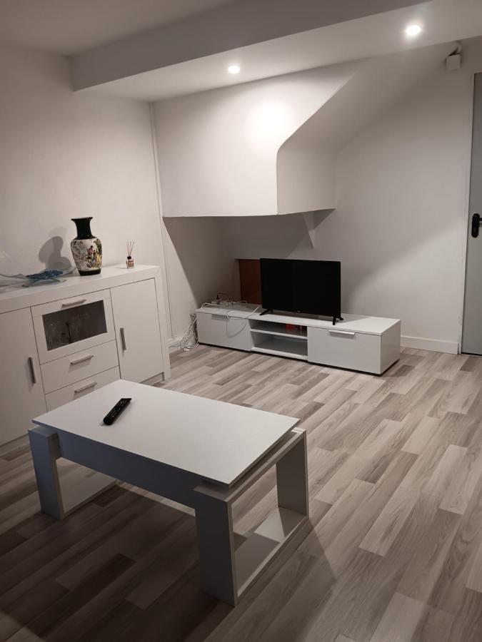 Apartamento Apartamento Triana Alovera Exterior foto